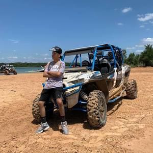 Meet your Posher, Carlos